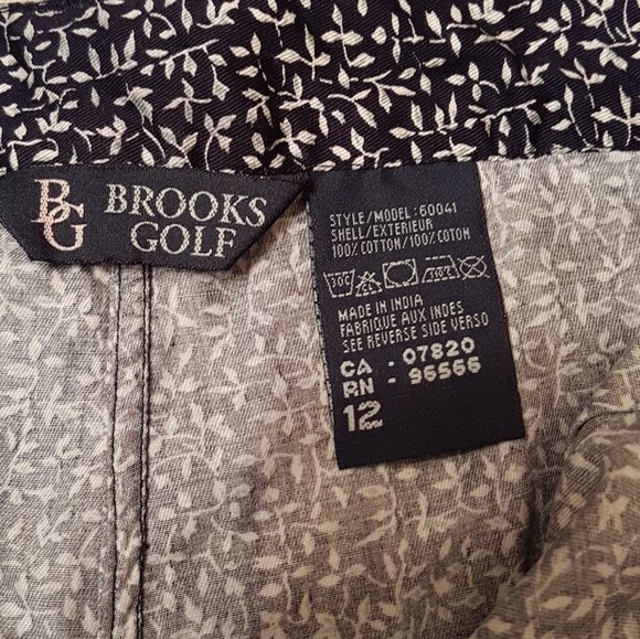 Brooks Shorts - Picture 3 of 4